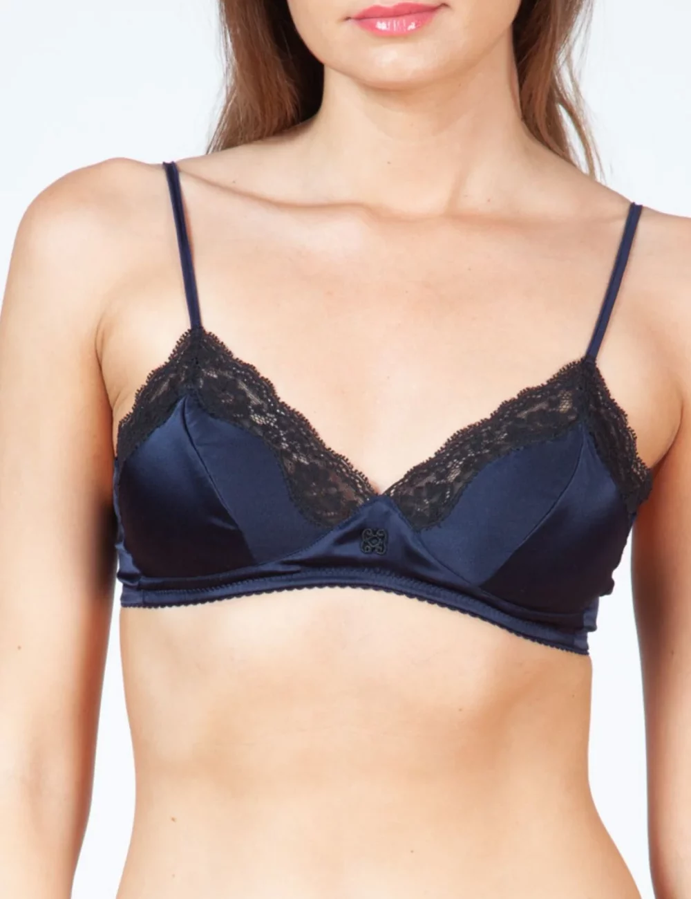 Triangle-bresilian-silk-blue-ocean-lace-black-vannina-vesperini-underwear