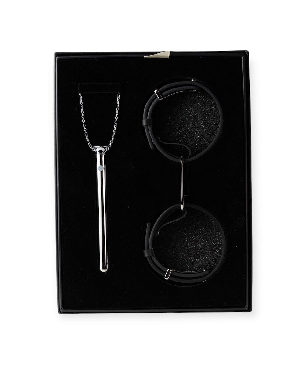 set de plaisir menottes et collier